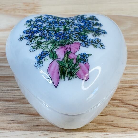 Vintage Takahgshi Trinket Box Forget Me Not Porcelain San Francisco 2.5" x 2" - Picture 11 of 13